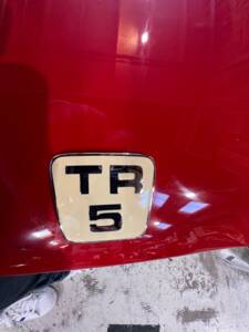 Image 18/37 of Triumph TR 5 PI (1968)