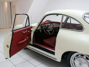 Image 4/23 of Porsche 356 C 1600 SC (1964)