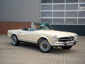 Image 3/97 of Mercedes-Benz 280 SL (1969)