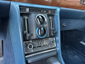 Image 14/22 of Mercedes-Benz 450 SE (1977)