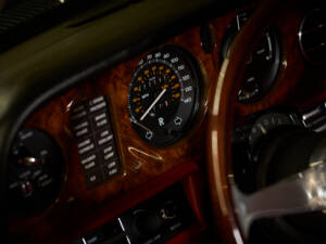 Image 60/100 de Rolls-Royce Silver Shadow II (1979)