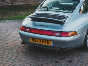 Image 31/50 of Porsche 911 Carrera (1994)