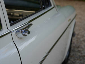 Image 15/50 of Volvo P 121 (1962)