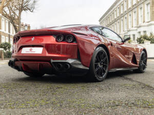 Image 5/39 of Ferrari 812 Superfast (2018)