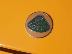 Image 32/32 of Lotus Elan SE (1991)