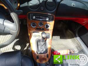 Immagine 9/10 di FIAT Barchetta 1.8 16V (1996)