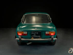 Image 4/20 of Alfa Romeo 2000 GT Veloce (1971)