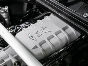 Immagine 32/43 di Aston Martin V8 Vantage (2010)