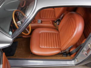 Image 23/35 of Lamborghini 400 GT (2+2) (1967)