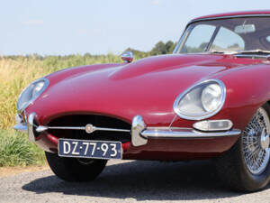 Image 37/50 de Jaguar Type E 3.8 (1964)