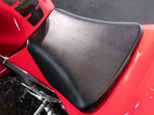 Bild 32/42 von Honda DUMMY (2000)