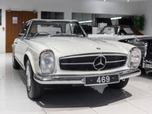 Image 2/74 of Mercedes-Benz 280 SL (1969)