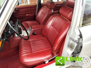 Imagen 3/10 de Jaguar XJ 6 4.2 (1971)