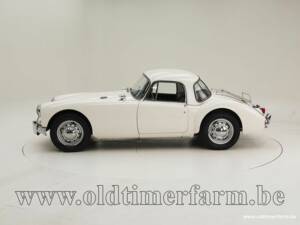 Imagen 8/15 de MG MGA 1500 (1958)