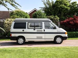 Image 16/37 of Volkswagen T4 California 2.0 (1996)