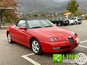 Image 3/10 of Alfa Romeo Spider 2.0 Twin Spark 16V (1995)