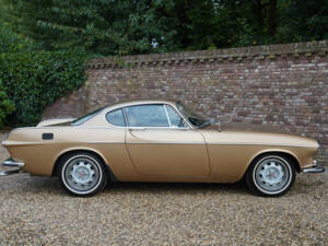 Image 34/50 of Volvo 1800 E (1972)