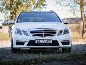 Bild 7/46 von Mercedes-Benz E 63 AMG T (2013)