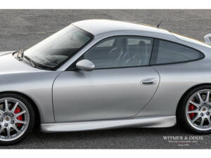 Image 10/33 of Porsche 911 GT3 (2000)