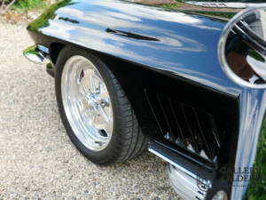 Image 39/50 of Chevrolet Corvette Sting Ray Convertible (1964)