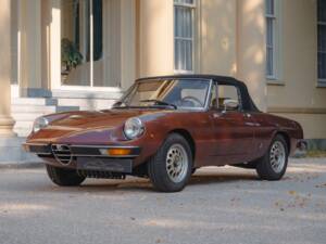 Image 31/34 of Alfa Romeo 2000 Spider Veloce (1980)