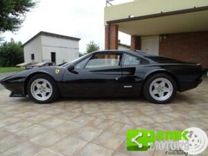 Imagen 3/10 de Ferrari 208 GTB Turbo (1987)