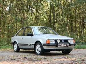 Bild 9/39 von Ford Escort XR3 (1981)