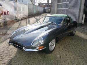 Image 11/19 de Jaguar E-Type 4.2 (1965)