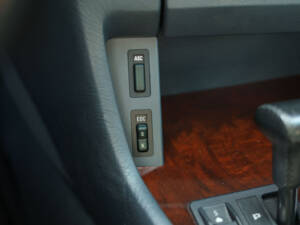 Bild 64/70 von BMW 735i (1991)