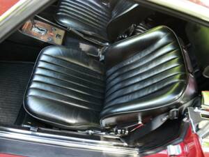 Image 32/50 of Mercedes-Benz 300 SL (1988)