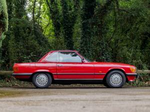 Image 2/25 de Mercedes-Benz 280 SL (1981)