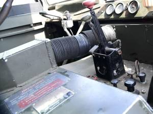 Image 16/21 of Land Rover Forward Control (1995)
