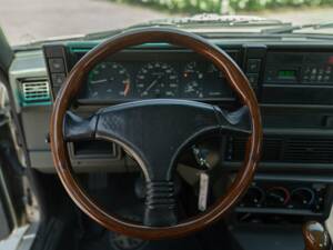 Immagine 41/50 di Alfa Romeo 75 2.0 Twin Spark (1989)