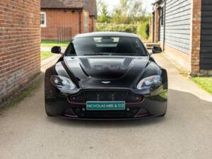 Bild 29/50 von Aston Martin V12 Vantage S (2017)