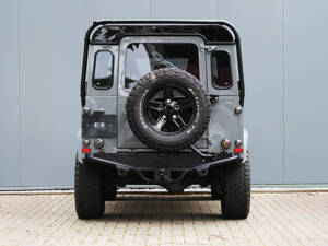 Image 4/10 of Land Rover 90 (1990)