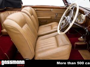 Image 7/15 of Mercedes-Benz 540 K Cabriolet A (1938)