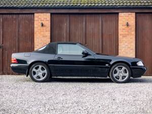 Bild 12/21 von Mercedes-Benz SL 500 (1999)