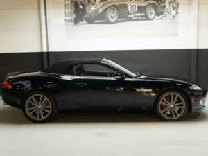 Image 4/50 of Jaguar XKR (2013)