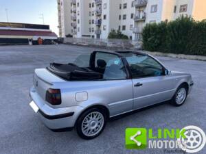 Bild 6/10 von Volkswagen Golf IV Cabrio 1.6 (2000)