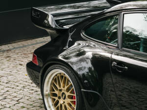 Imagen 52/95 de Porsche 911 Turbo 3.3 (1991)