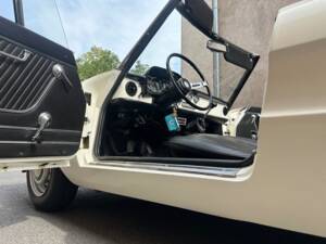 Image 28/63 of Alfa Romeo Spider 1300 Junior (1970)
