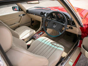 Afbeelding 2/50 van Mercedes-Benz 300 SL (1989)