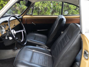 Bild 54/61 von Volkswagen Karmann Ghia 1600 (1970)