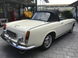 Image 7/33 of FIAT 1200 Convertible (1961)