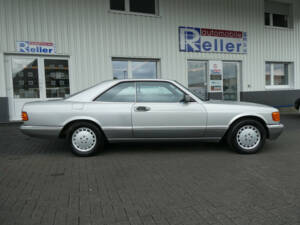 Imagen 7/26 de Mercedes-Benz 560 SEC (1987)