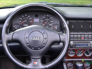 Bild 36/50 von Audi Cabriolet 2.6 (1995)