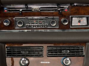 Image 29/47 of Mercedes-Benz 280 SE (1970)