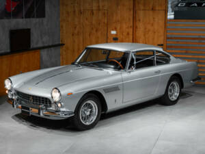 Image 5/43 of Ferrari 250 GT&#x2F;E (1963)