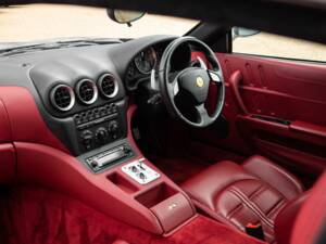 Immagine 5/50 di Ferrari 575M Maranello (2002)