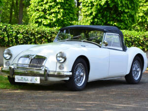 Image 5/50 de MG MGA 1600 (1960)